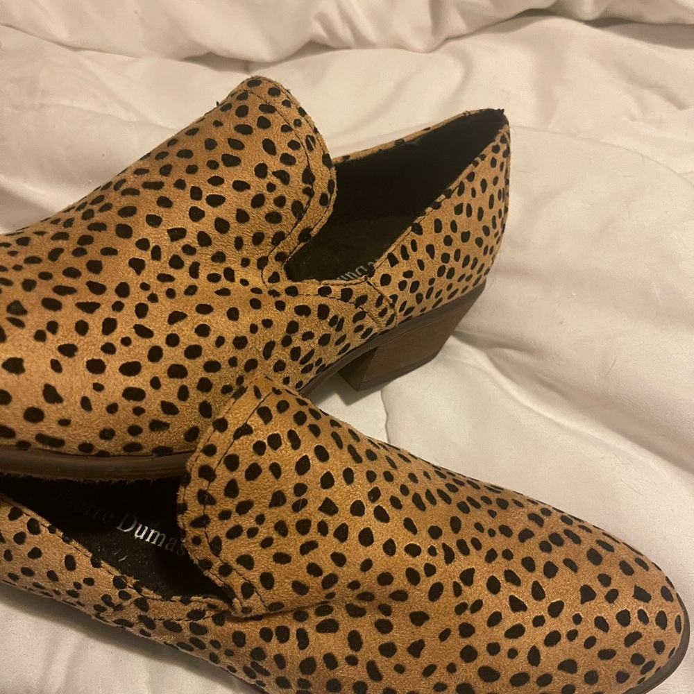 Pierre Dumas Tan and Black Loafers